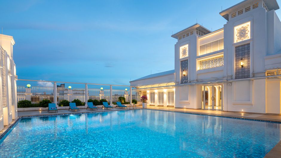 Voco Guangzhou Shifu Pool