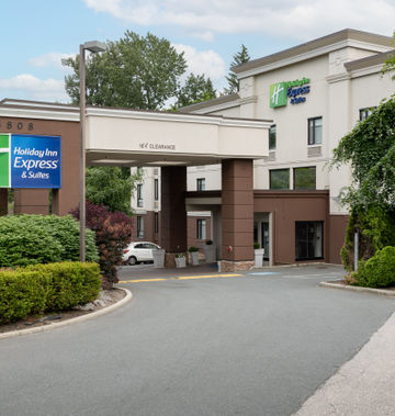 Holiday Inn Express & Suites Surrey