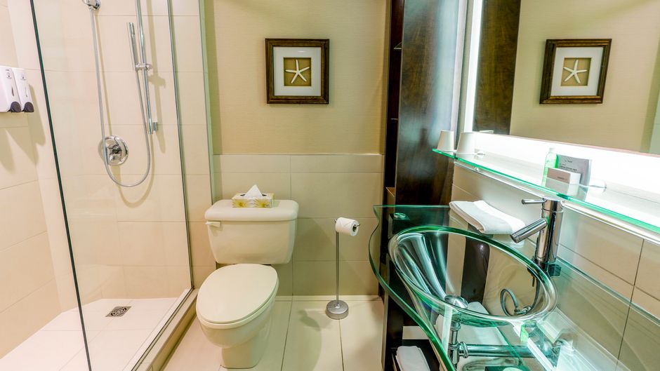 Jaro L'Hotel Quebec Room