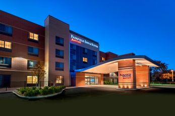 Fairfield Inn & Suites Carrier Circle
