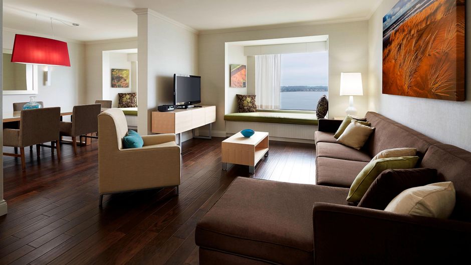 Delta Hotels Prince Edward Suite