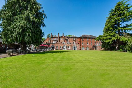 Wynnstay Hotel & Spa