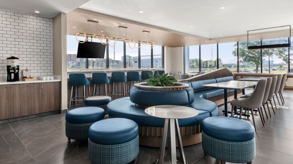 Residence Inn By Marriott Laval Restaurant