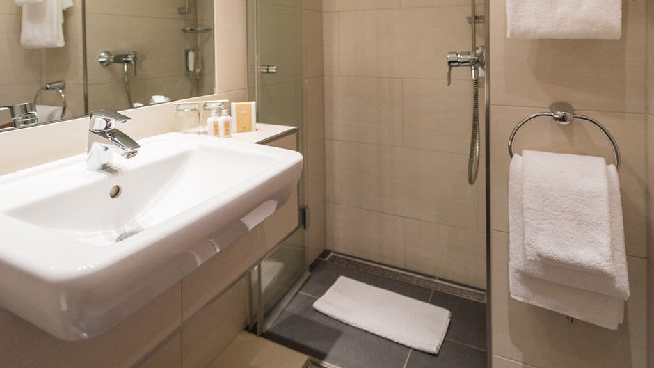 Silicium Hotel Room