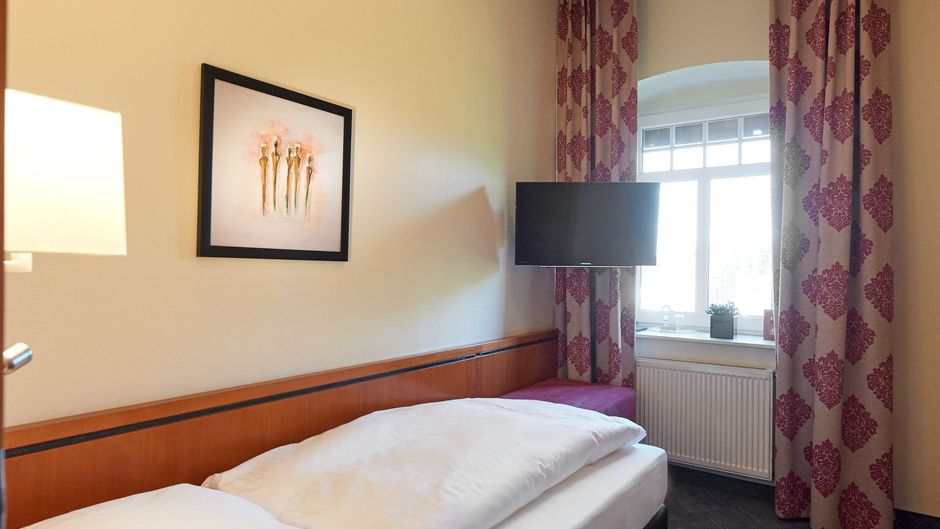 Eisbach Hotel Room