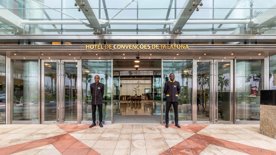 Hotel de Convencoes Talatona Exterior