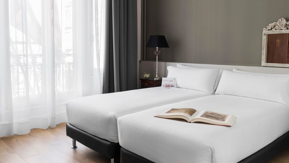 Meson Castilla Atiram Hotel Ramblas Room