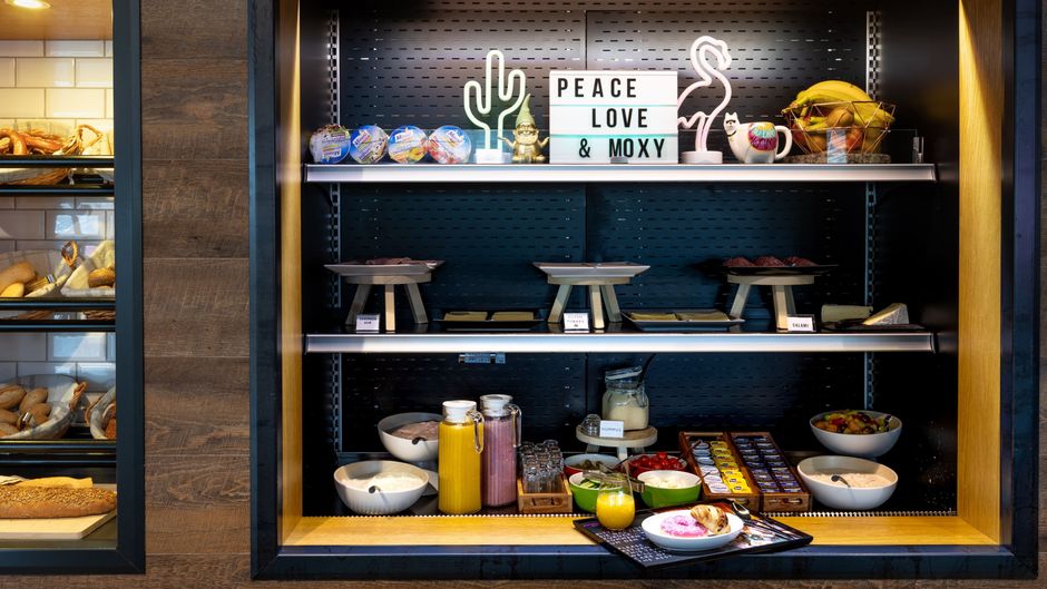 MOXY Berlin Ostbahnhof Restaurant