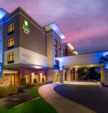 Holiday Inn Express & Suites Lexington