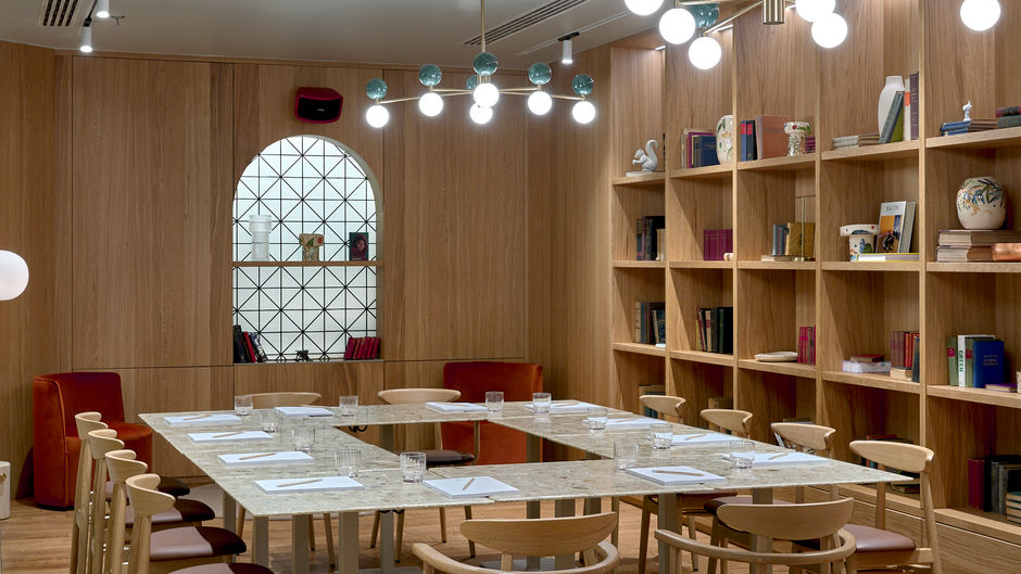 Verno House Budapest-Vignette Collection Meeting