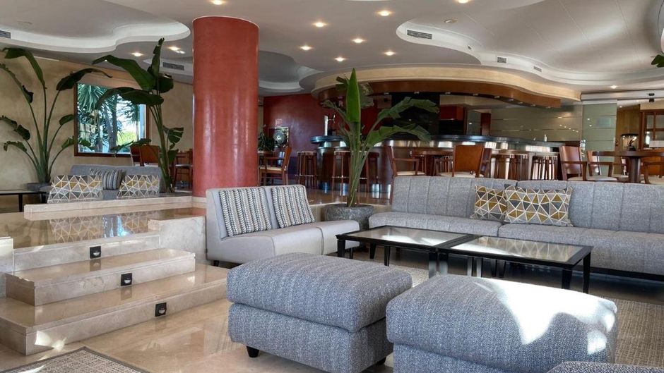 Hotel Bon Retorn Lobby