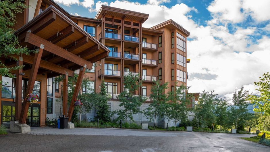 Sutton Place Hotel Revelstoke Exterior