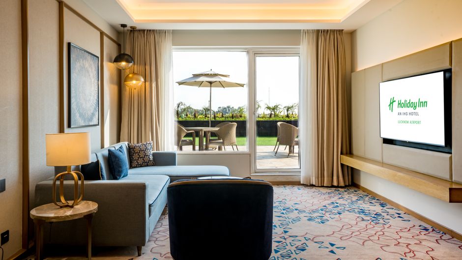 Holiday Inn Lucknow Airport Suite