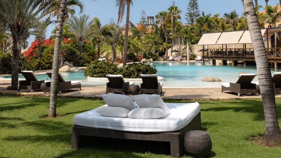 Gran Hotel Bahia del Duque Pool