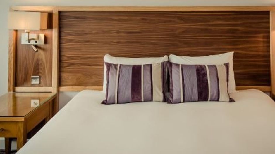 Aspect Hotel Park West Room