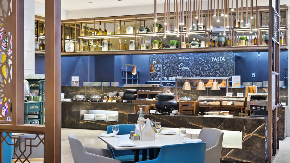 Holiday Inn Gurugram Sector 90 Restaurant