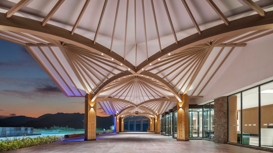 Holiday Inn Exp Wawu Mountain Exterior