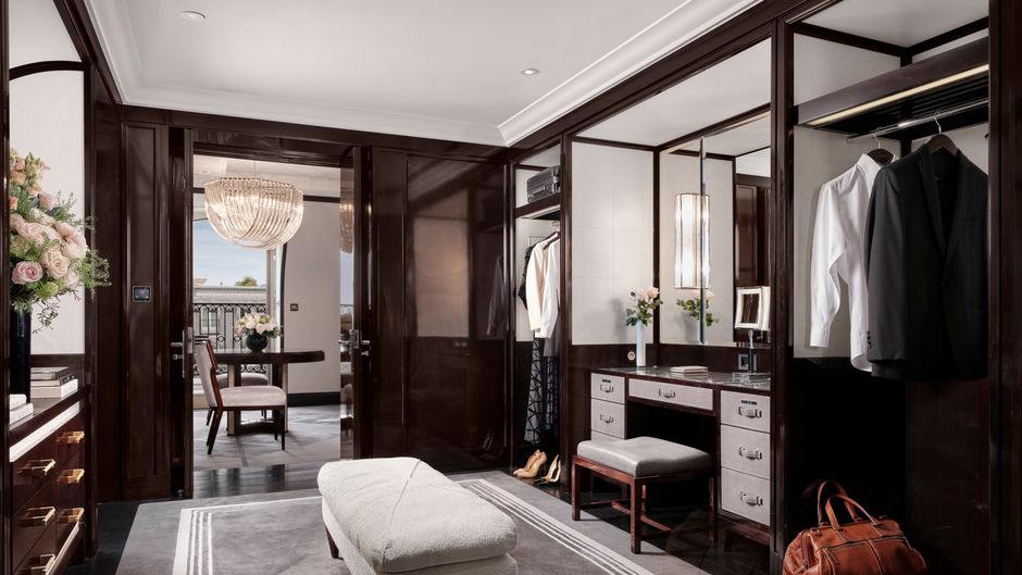 The Peninsula Paris Suite