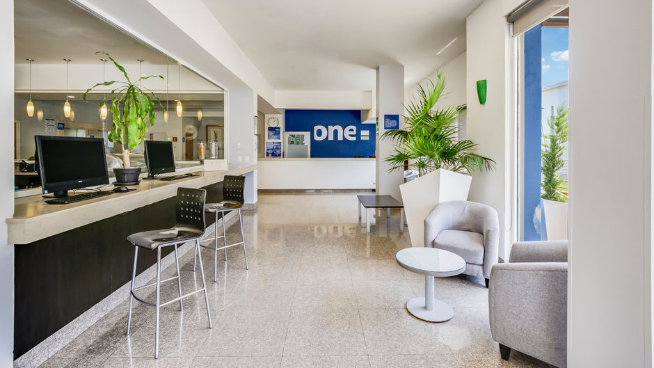 One Guadalajara Periferico Norte Lobby