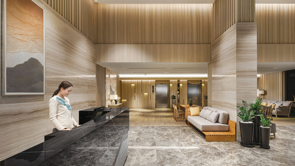 Oakwood Suites Bangkok Lobby