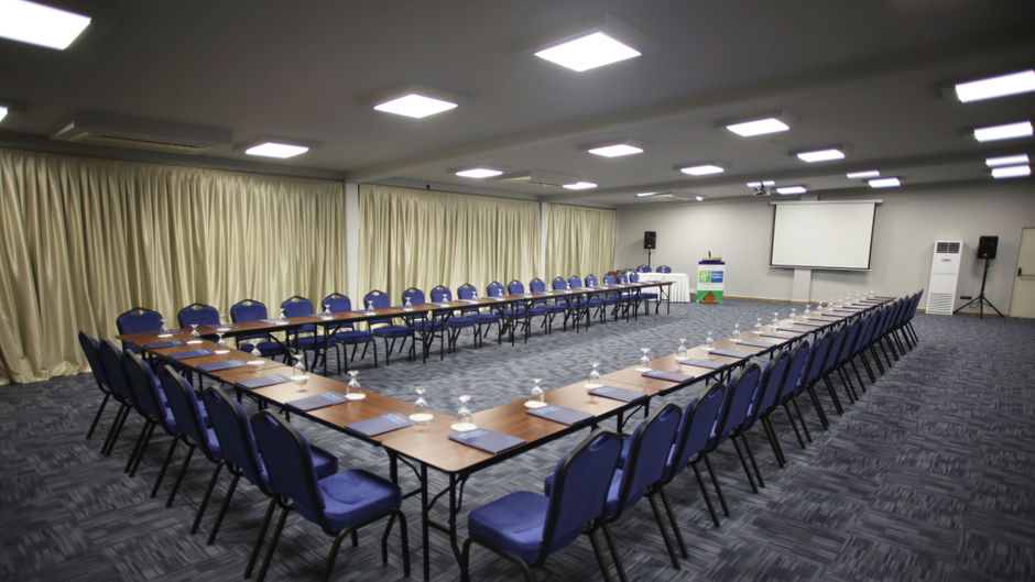 Holiday Inn Express Manisa West Meeting
