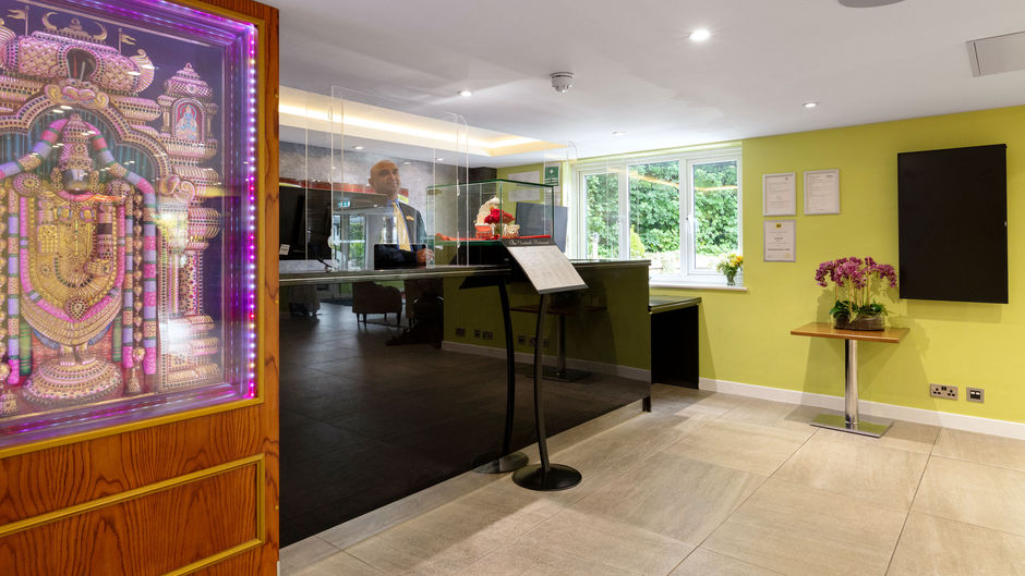 Donnington Manor Hotel Lobby