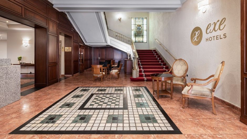 Exe Alfonso VIII Lobby