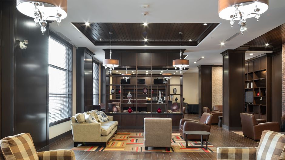 Four Points Sheraton Edmonton Intl Arpt Lobby