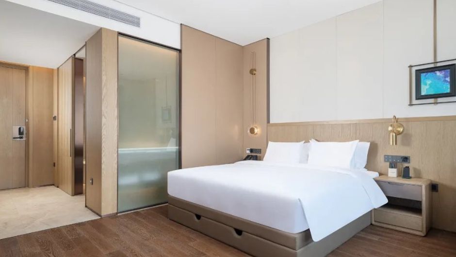 Glenview ITC Plaza Room