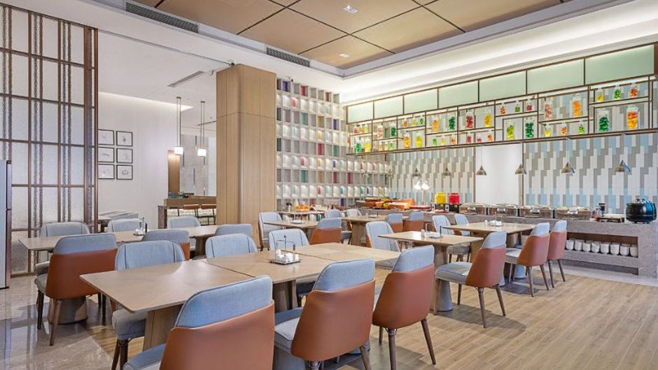Glenview ITC Plaza Restaurant