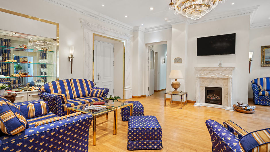 Hotel Bayerischer Hof Dresden Lobby