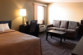 Sunlac Inn Devils Lake