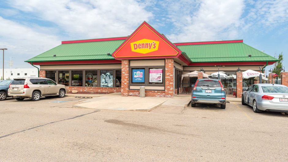Sandman Hotel Red Deer Restaurant