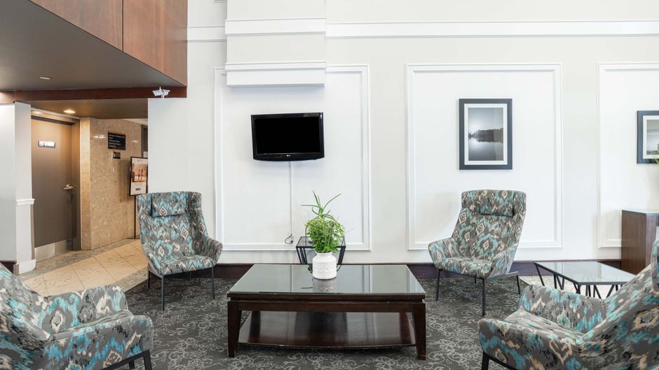 Sandman Hotel Red Deer Lobby