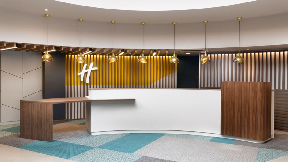 Holiday Inn London Gatwick - Worth Exterior