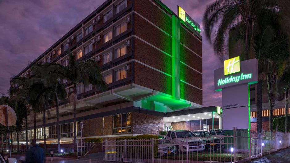 Holiday Inn Mutare Exterior