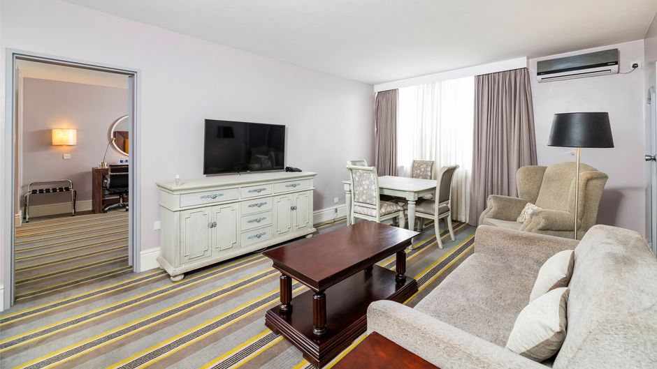Holiday Inn Mutare Suite