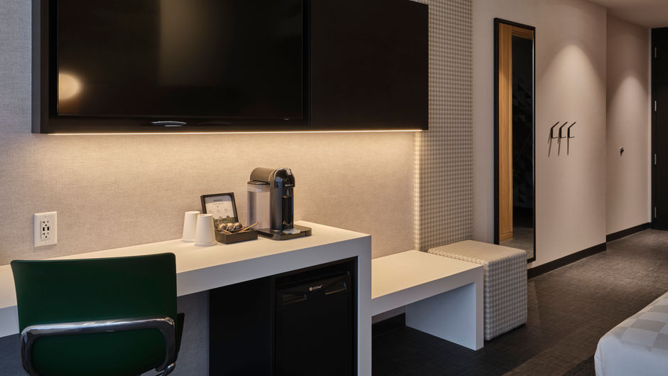 Alt Hotel Calgary University District Room