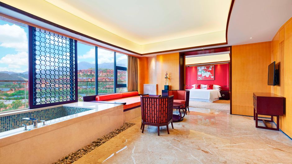 Four Points by Sheraton Heyuan Resort Suite