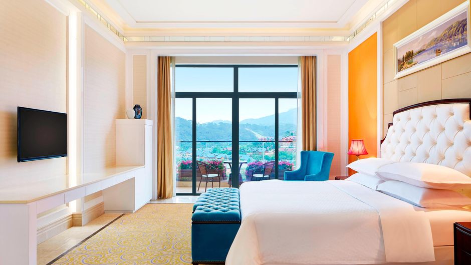 Four Points by Sheraton Heyuan Resort Suite