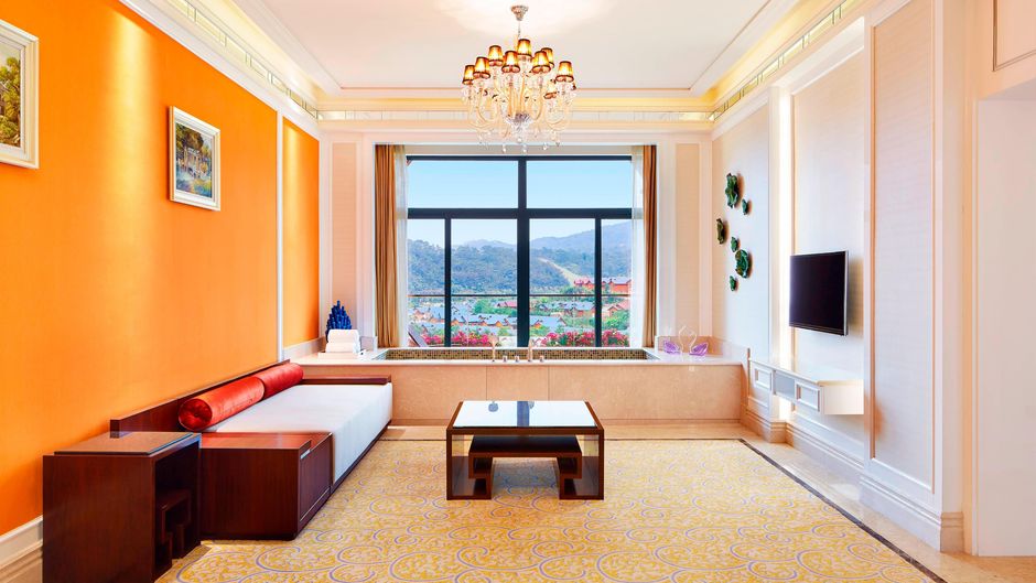 Four Points by Sheraton Heyuan Resort Suite