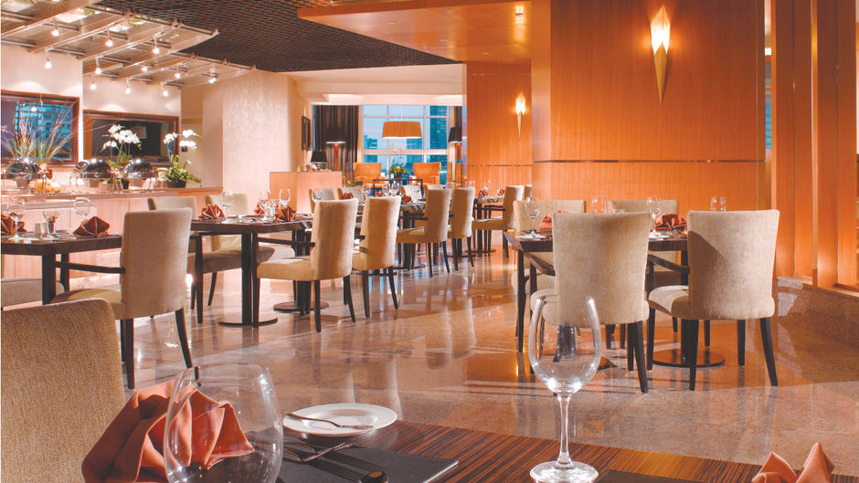 Oakwood Premier Cozmo Jakarta Restaurant