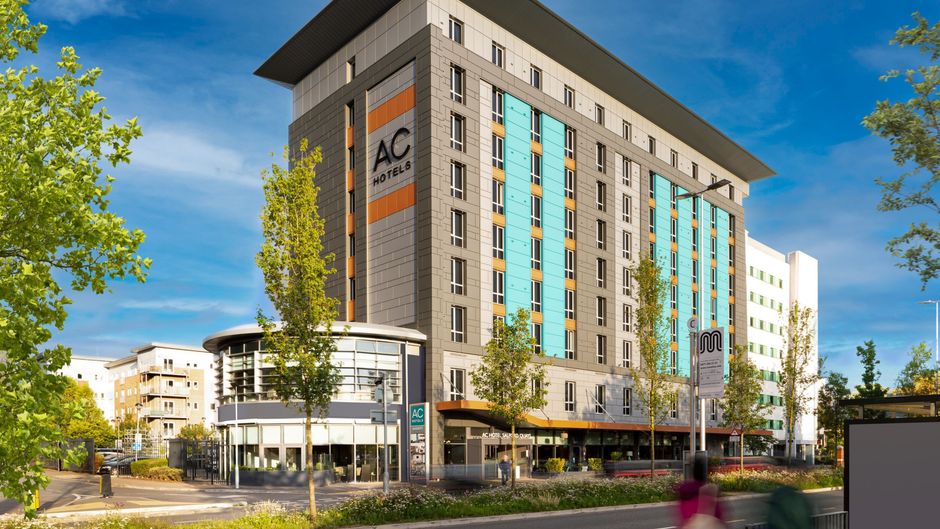 AC Hotel Manchester Salford Quays Exterior