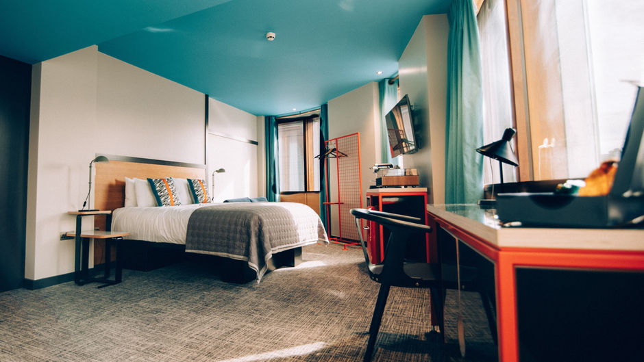 Bullitt Hotel Room