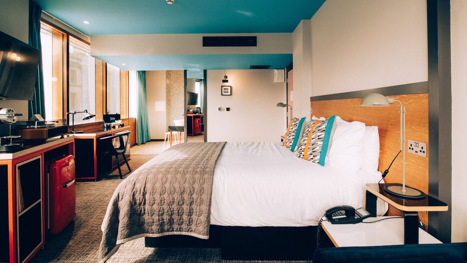 Bullitt Hotel Room