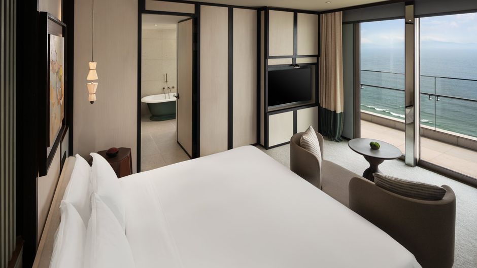 New World Hoiana Beach Resort Suite
