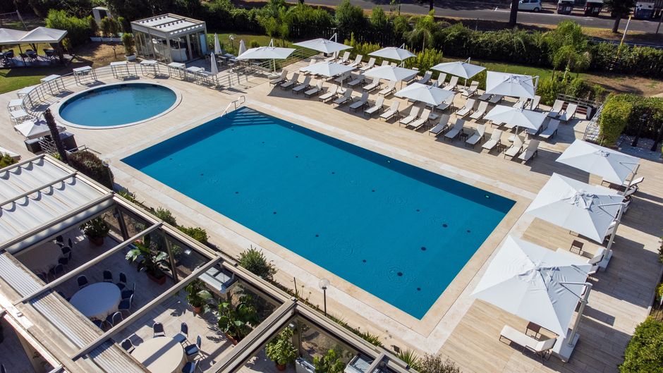Holiday Inn Rome Eur Parco dei Medici Pool