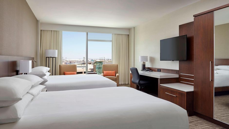Calgary Airport Marriott In-Terminal Room