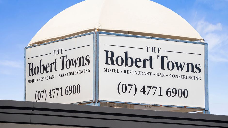 The Robert Towns Hotel Exterior