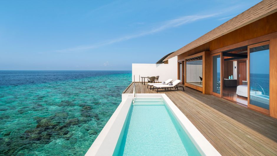 The Westin Maldives Miriandhoo Resort Pool